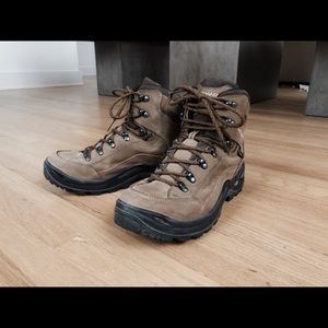 Lowa Renegade GTX Hiking Boots Brown Size 8